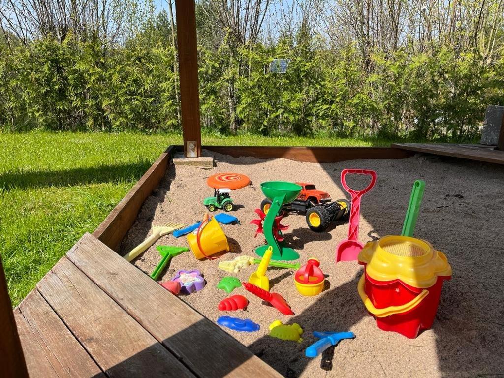 Domek Z Kominkiem Nad Jeziorem Gościnny Zakątek Sumowo  Zewnętrze zdjęcie