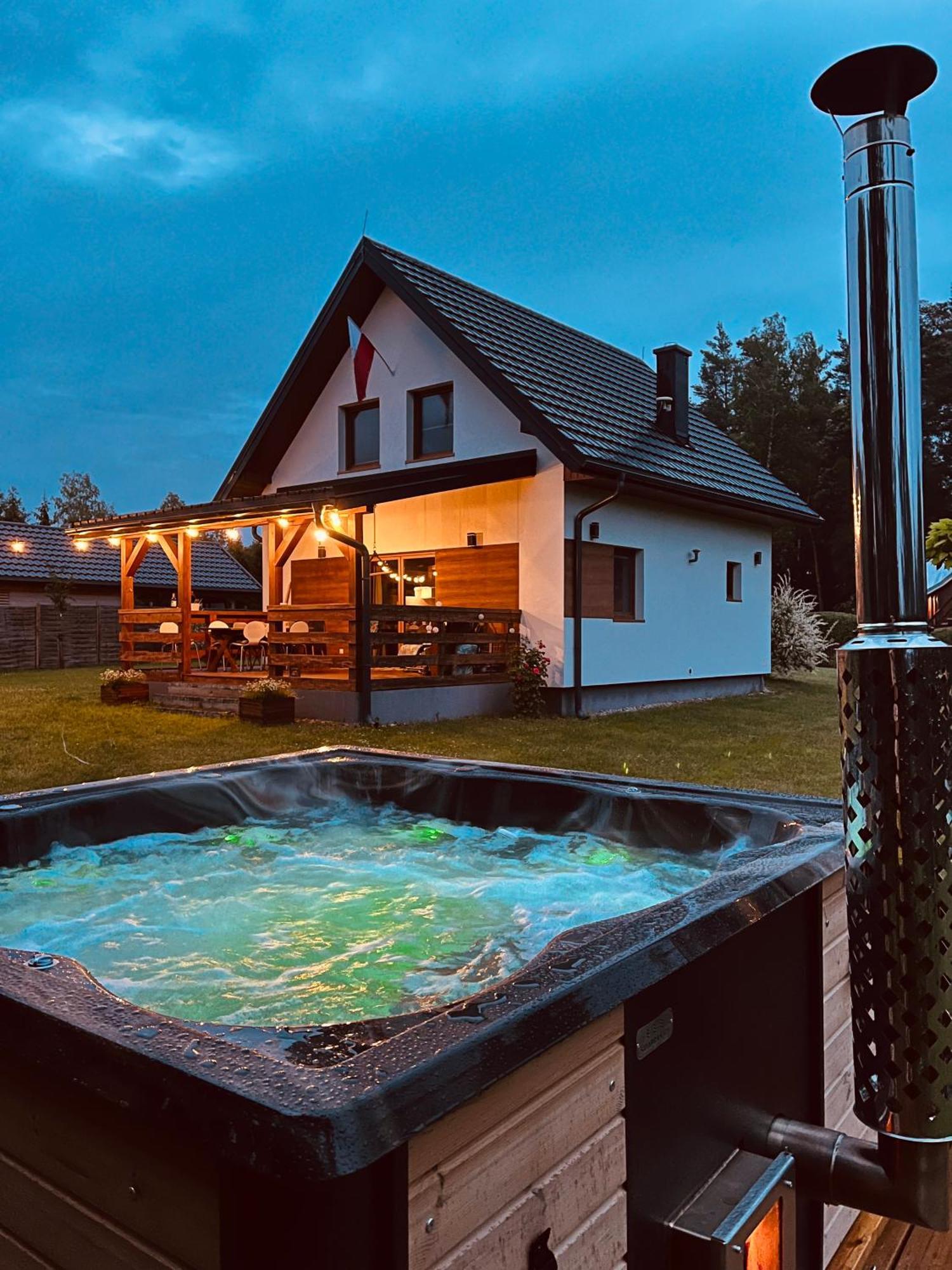 Domek Z Kominkiem Nad Jeziorem Gościnny Zakątek Sumowo  Zewnętrze zdjęcie